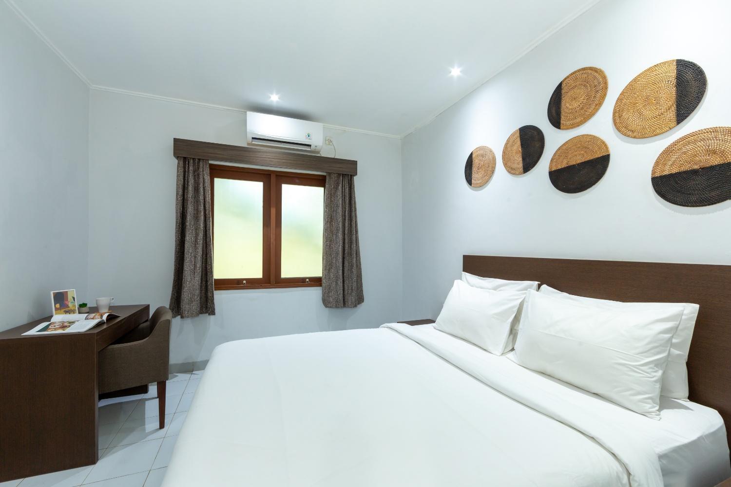 Cove Matahari Guesthouse Sunset Легиан Екстериор снимка